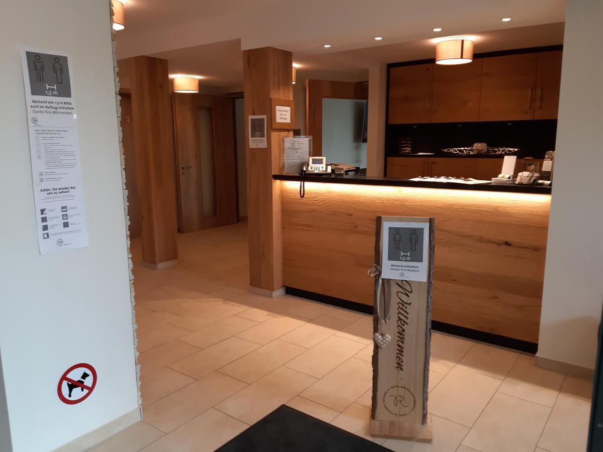 Rossano Boutique Hotel & Ristorante Sachsen bei Ansbach Экстерьер фото